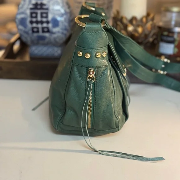 ๐ NWOT REBECCA MINKOFF EMERALD GREEN BELOVED MINI LEATHER CROSSBODY BAG! - Picture 6 of 16